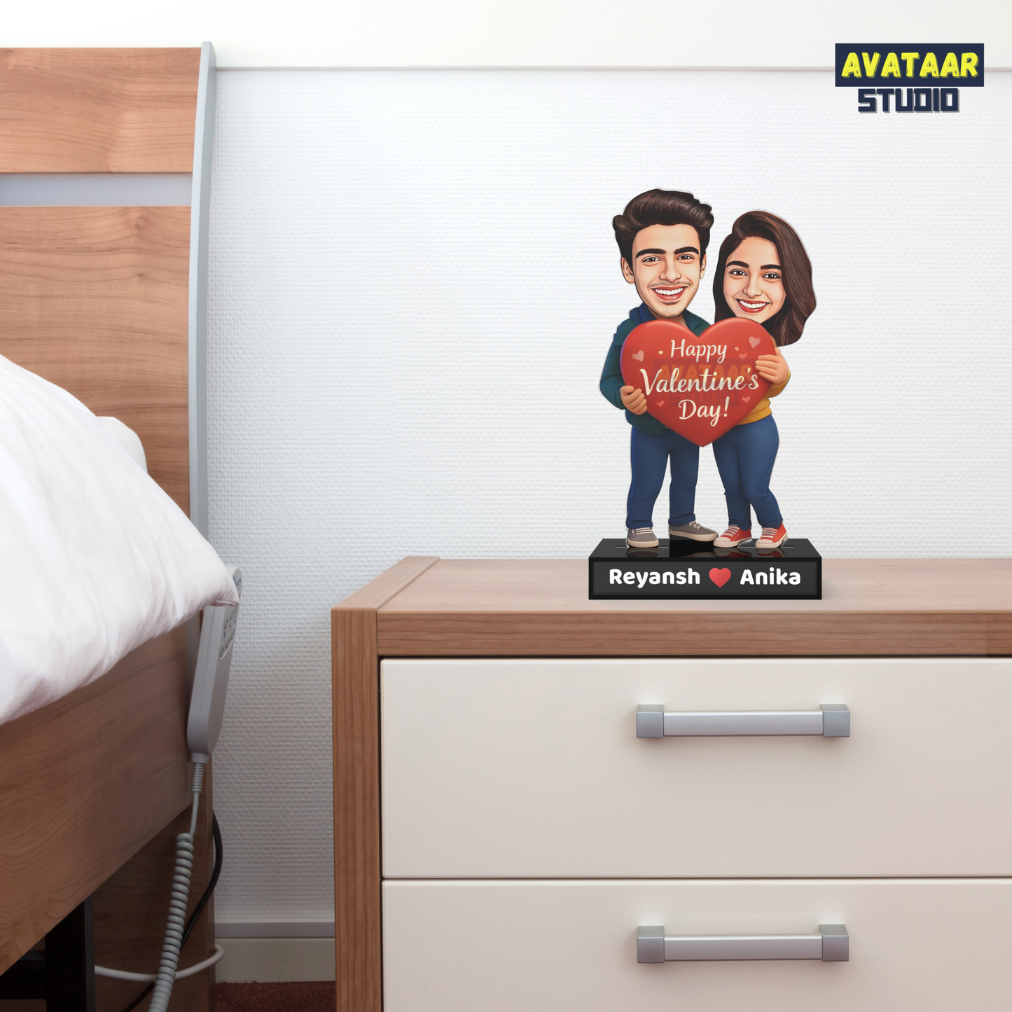 Custom Couple Avataar Stand – Romantic Valentine Acrylic Gift