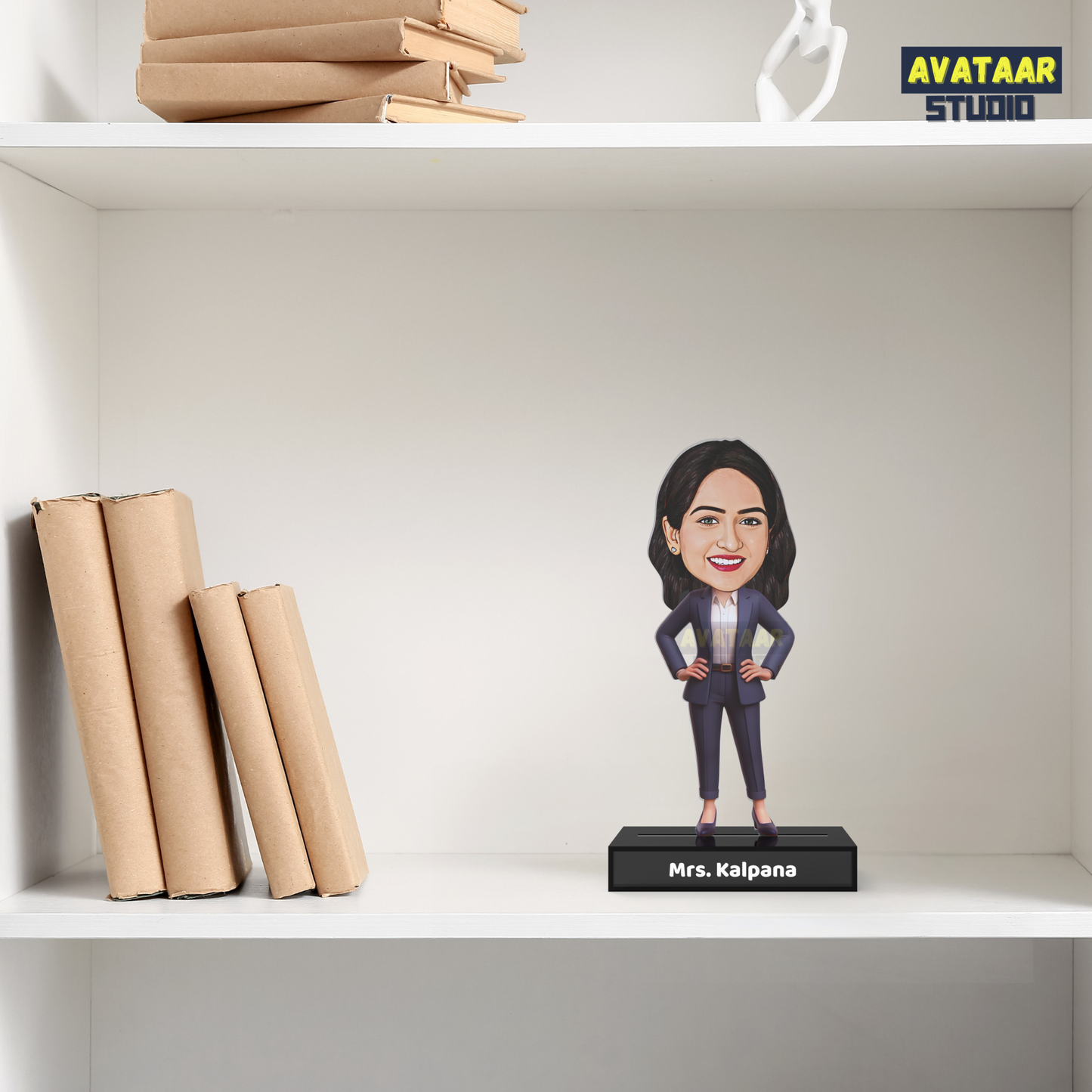 Boss Lady Energy – Personalized Avataar Stand for Women