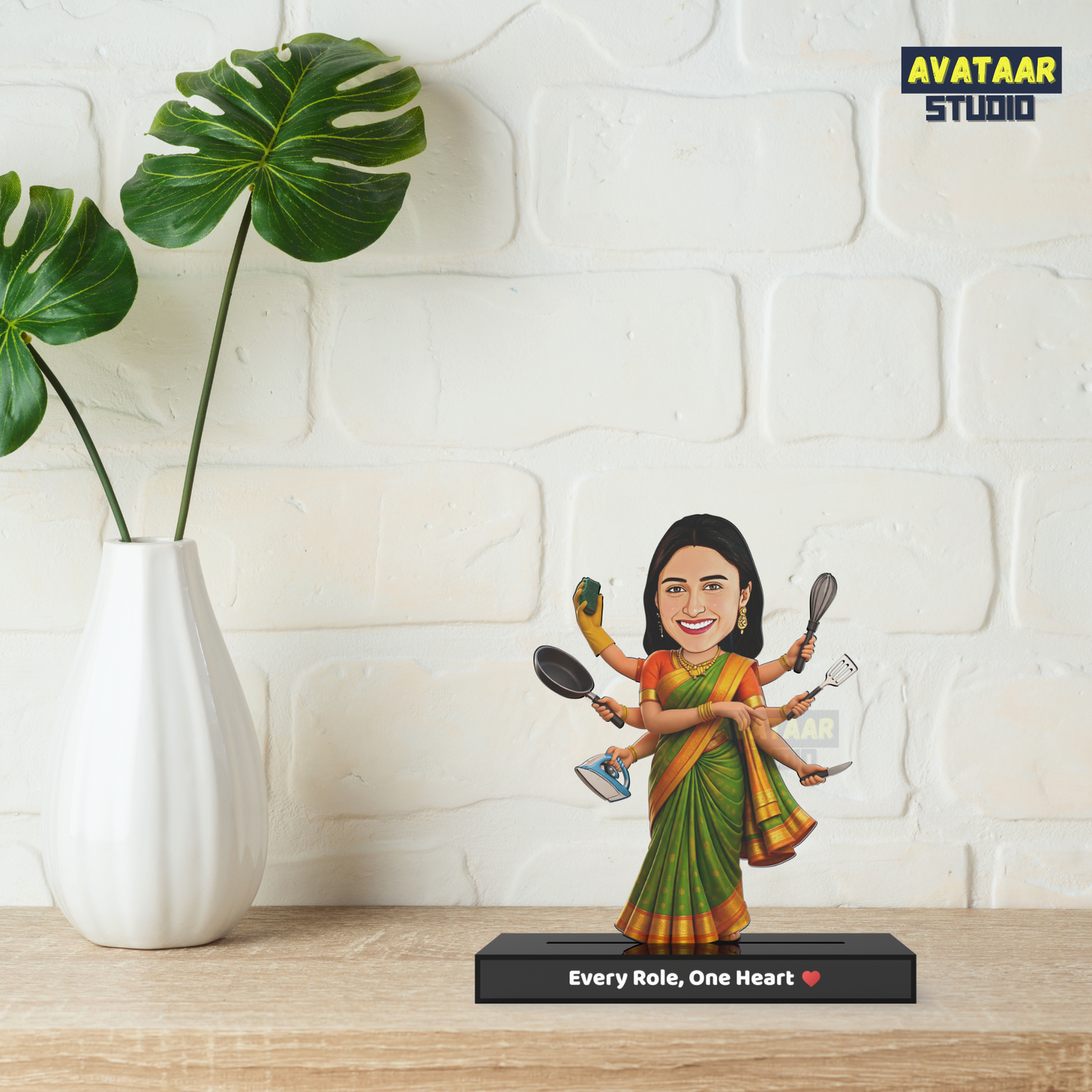 Super Mom Avataar Stand – Personalized Multi-Tasking Mom Caricature Gift with Name