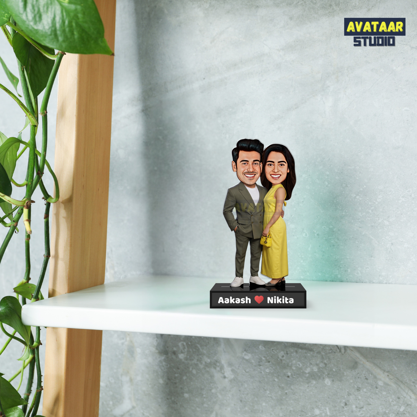 Couple Avataar Stand – Personalized Acrylic Gift with Name for Him & Her