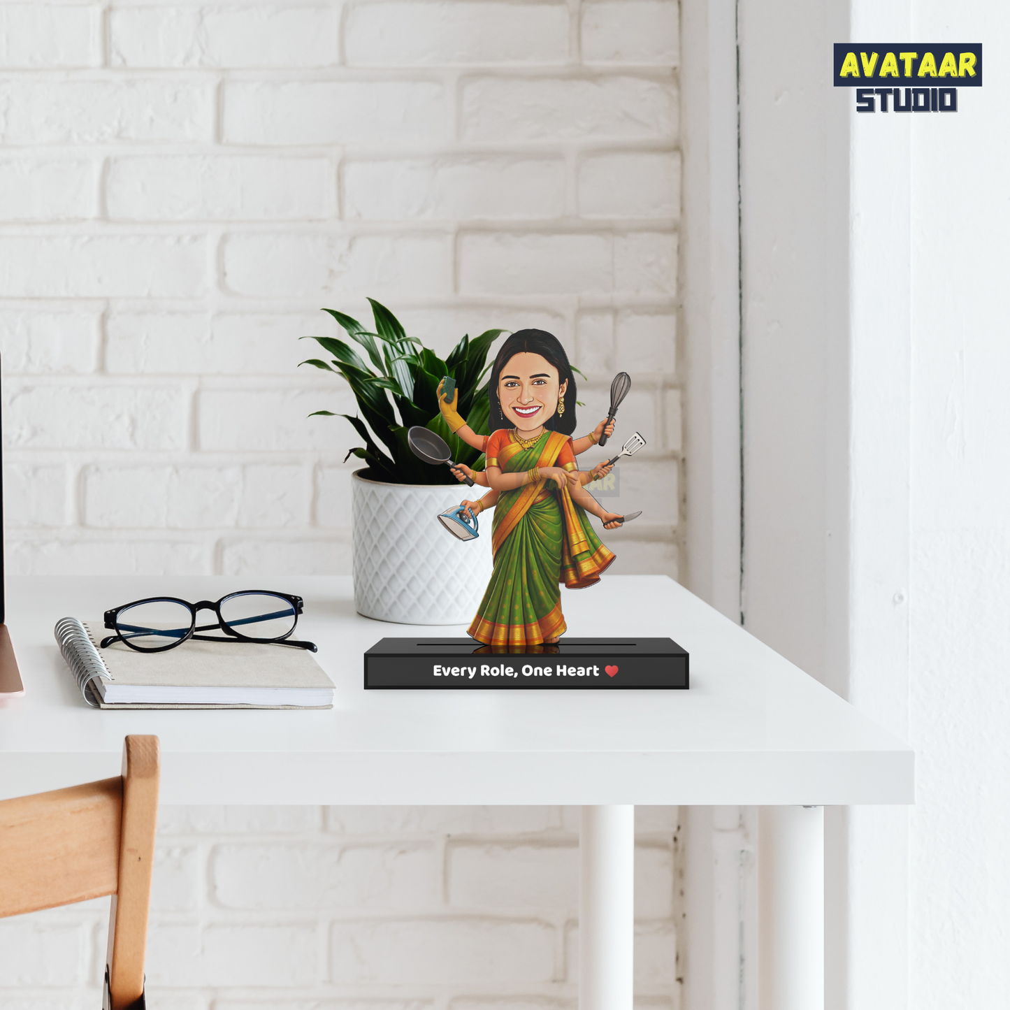Super Mom Avataar Stand – Personalized Multi-Tasking Mom Caricature Gift with Name